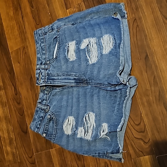 Womens Shorts - Picture 1 of 15